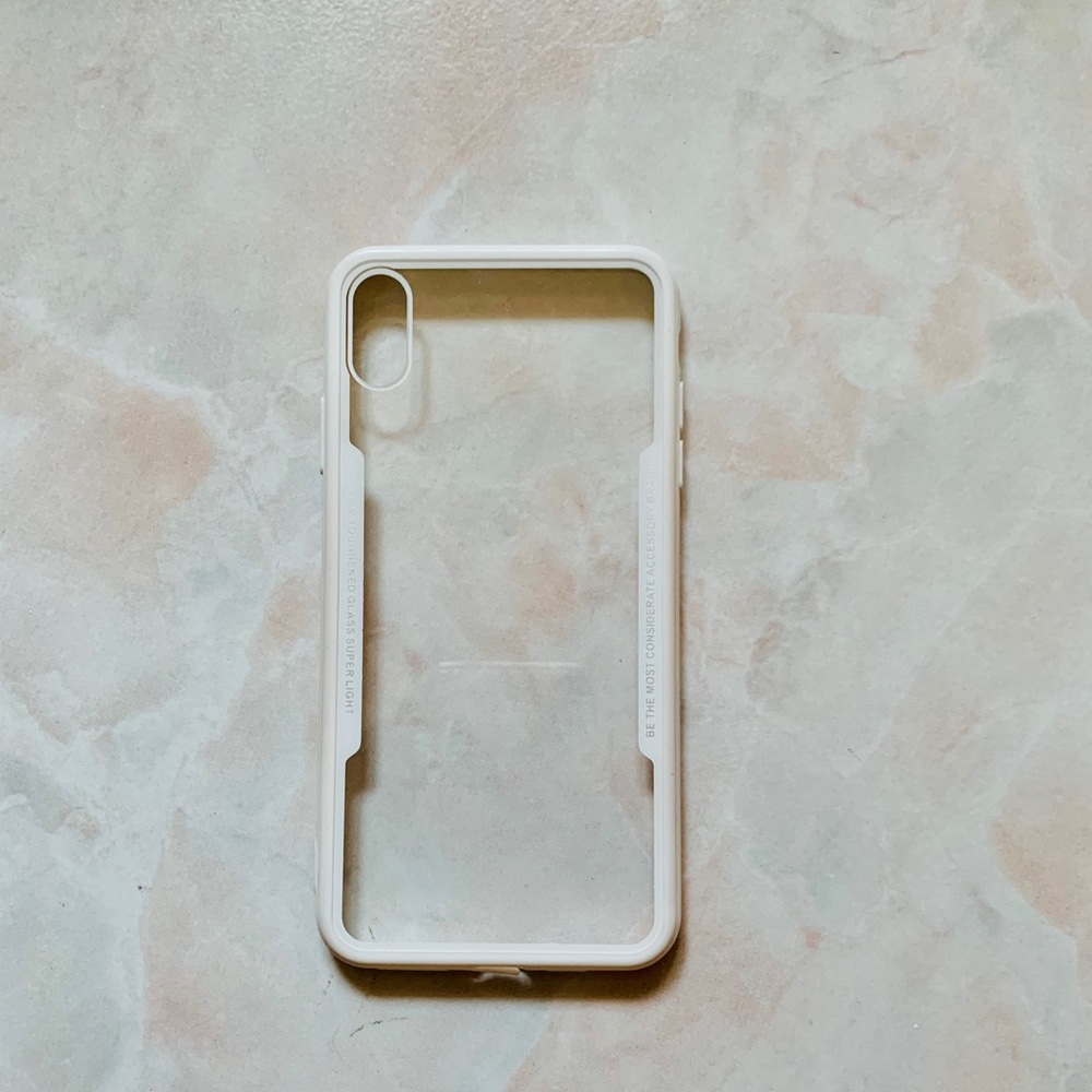 Xs Max case clear back with white bumper